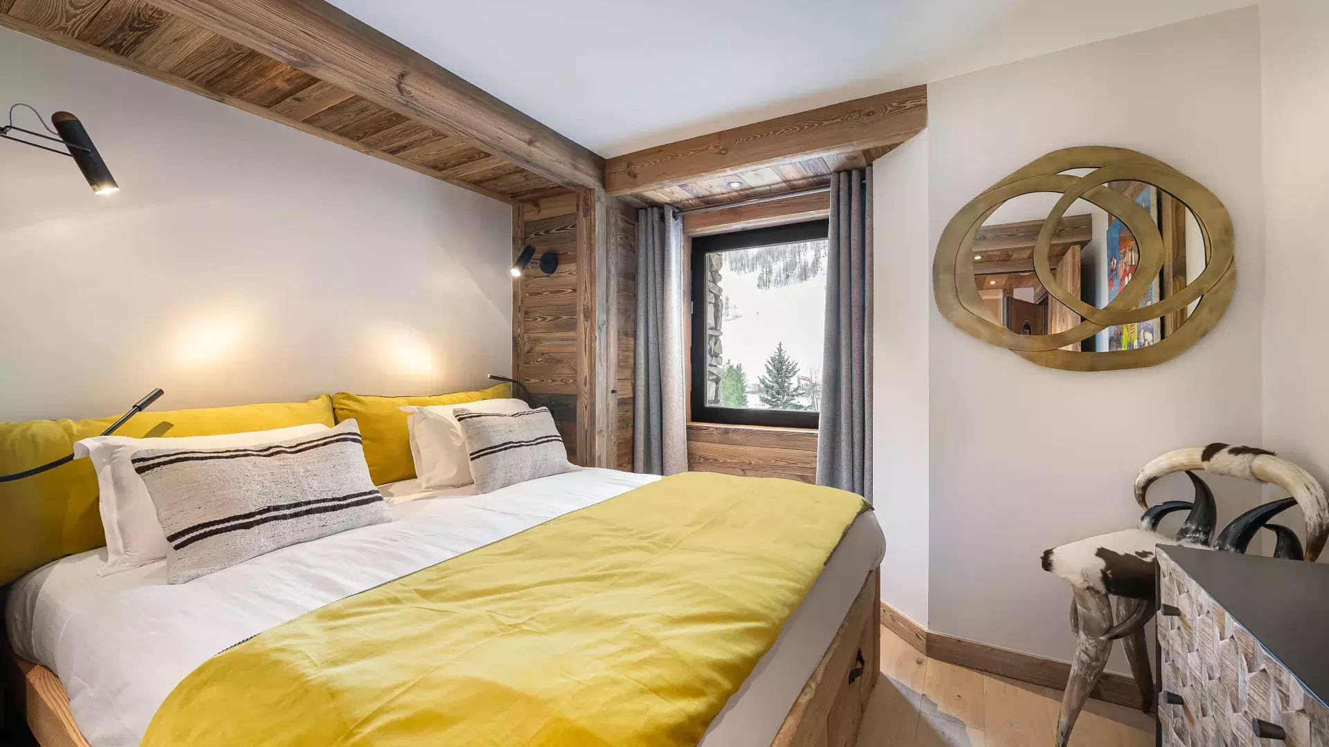 Appartement Flocon 7 - Location chalets Covarel - Val d'Isère Alpes - France - Chambre double