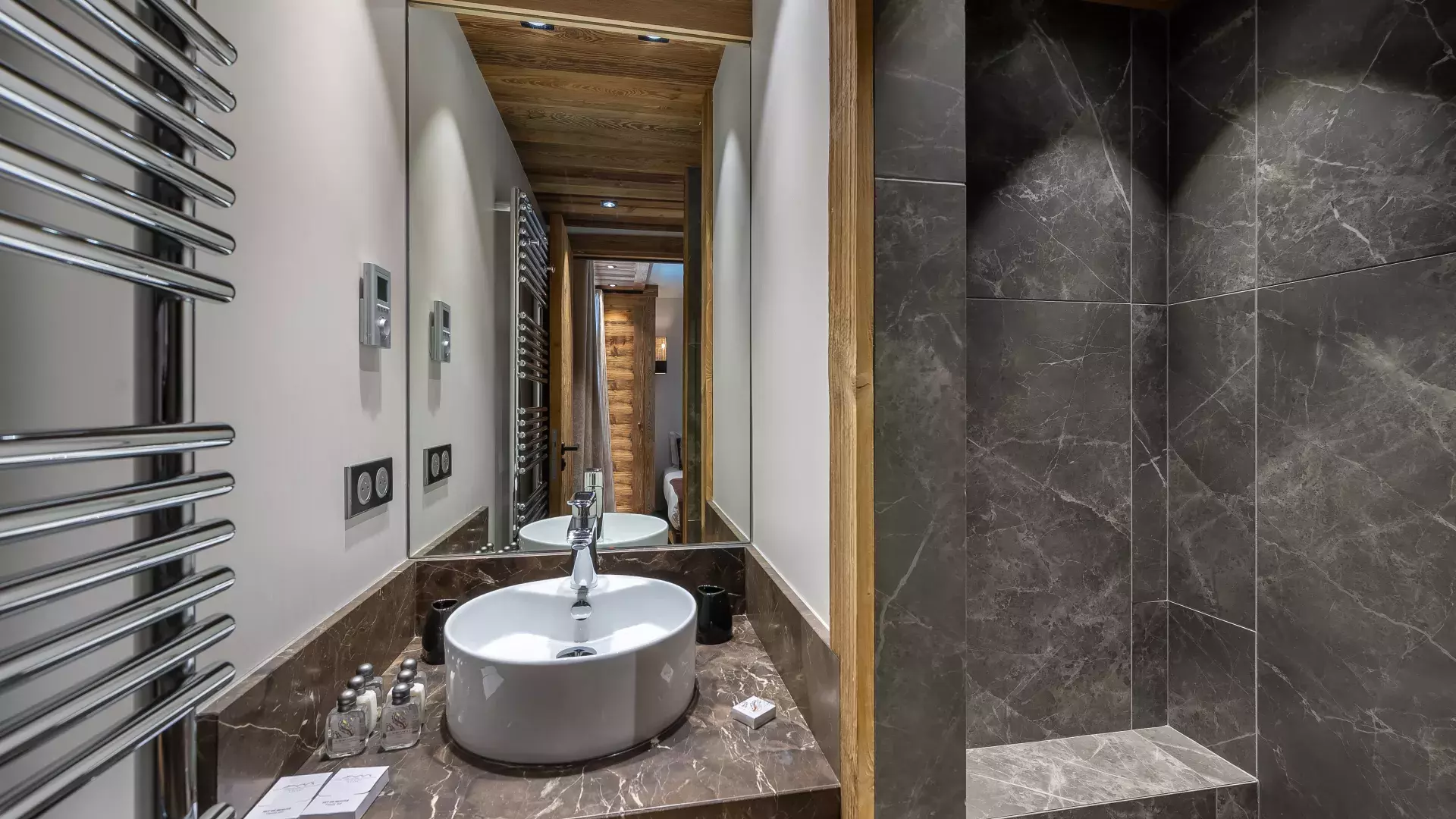 Appartement Fusée - Location chalets Covarel - Val d'Isère Alpes - France – salle de bain 2
