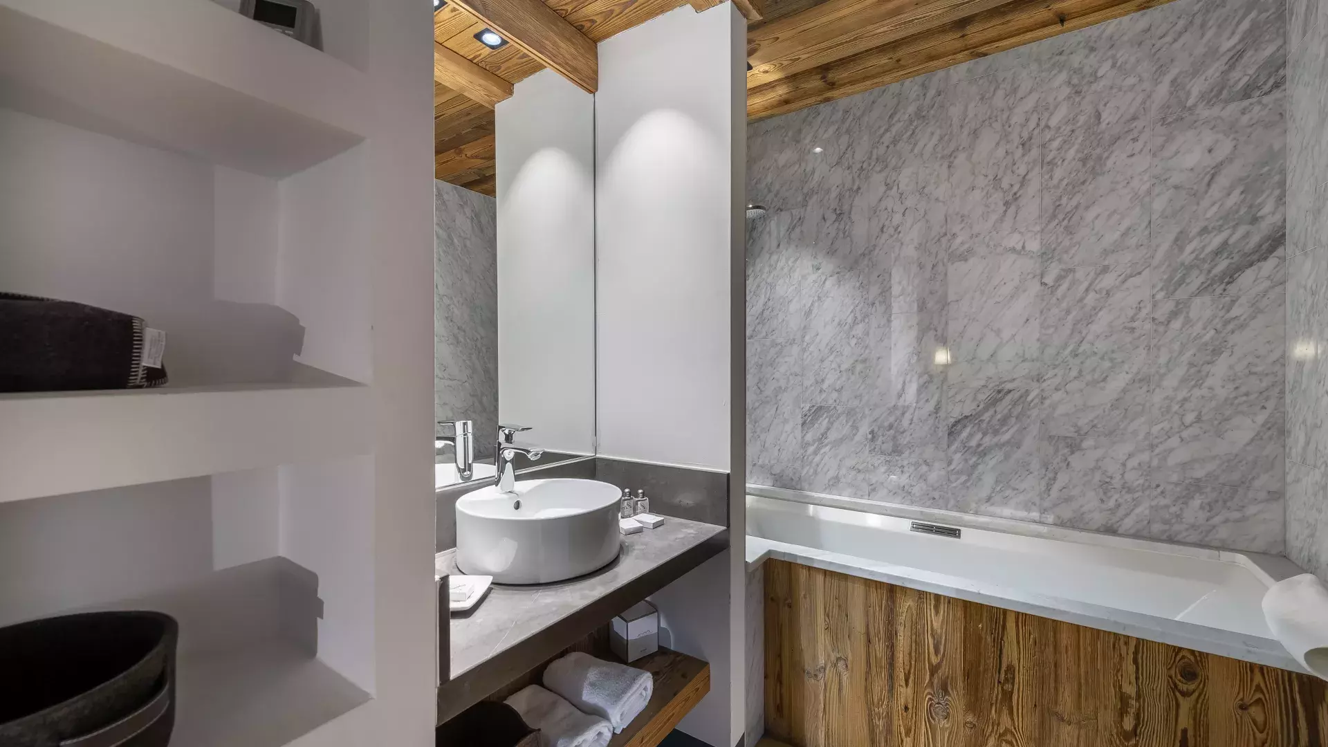 Appartement Penthouse Savoie 1 - Location chalets Covarel - Val d'Isère Alpes - France - Salle de bain 1