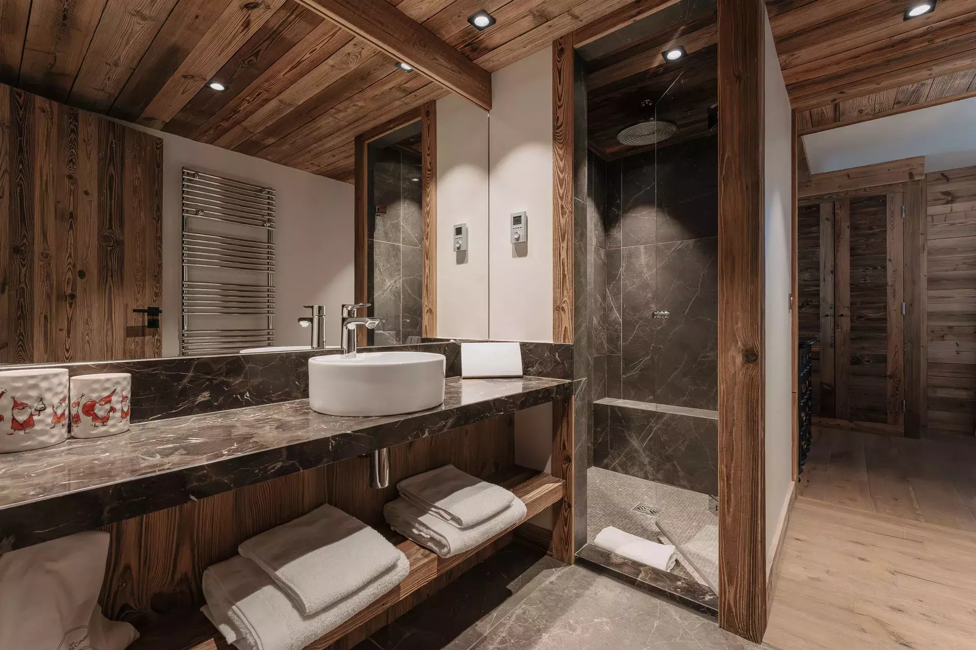 Salle de bain de l'appartement Étoile