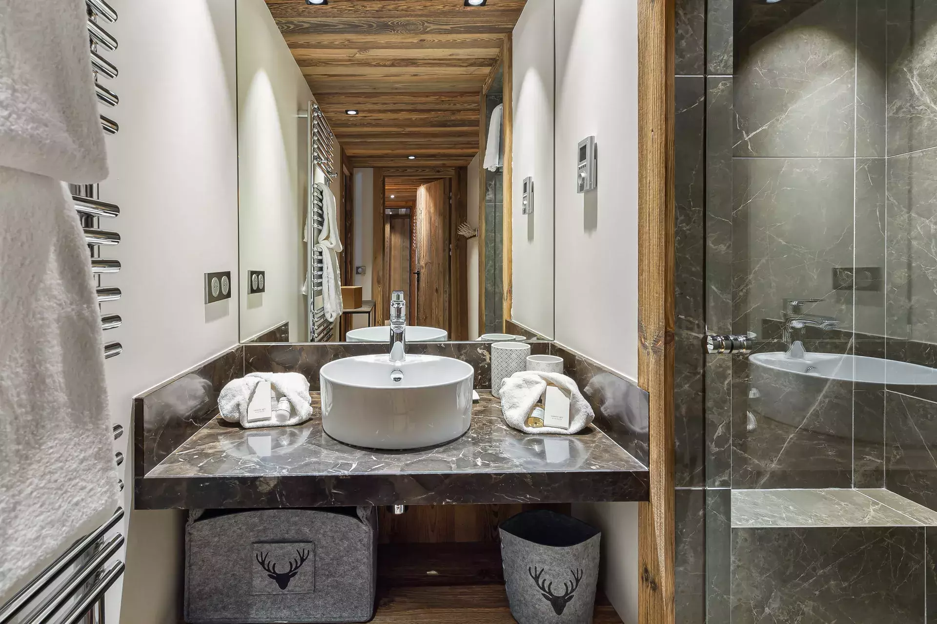 Salle de bain de l'appartement Ourson