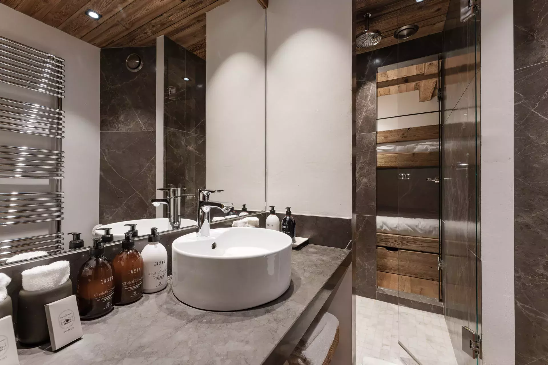 Salle de bain du penthouse Savoie