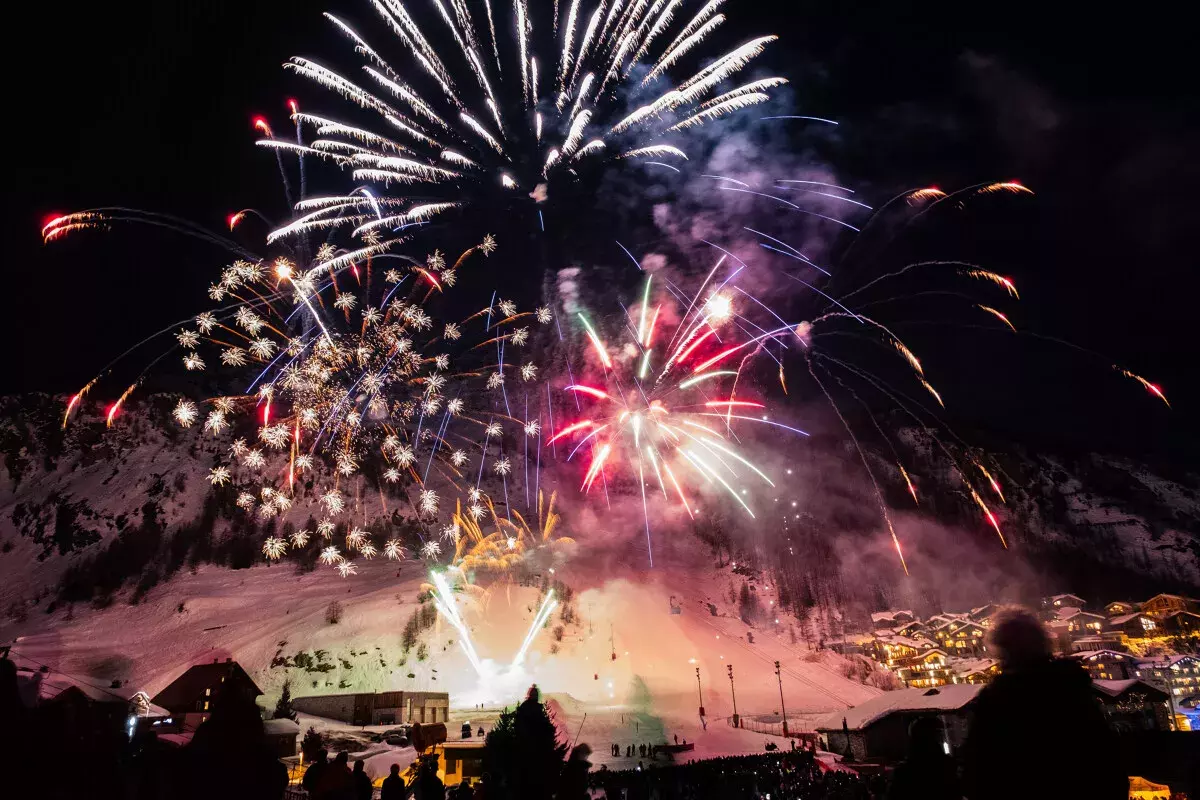Feux d'artifices Val d'Isère Tourisme - Elisa Vercueil